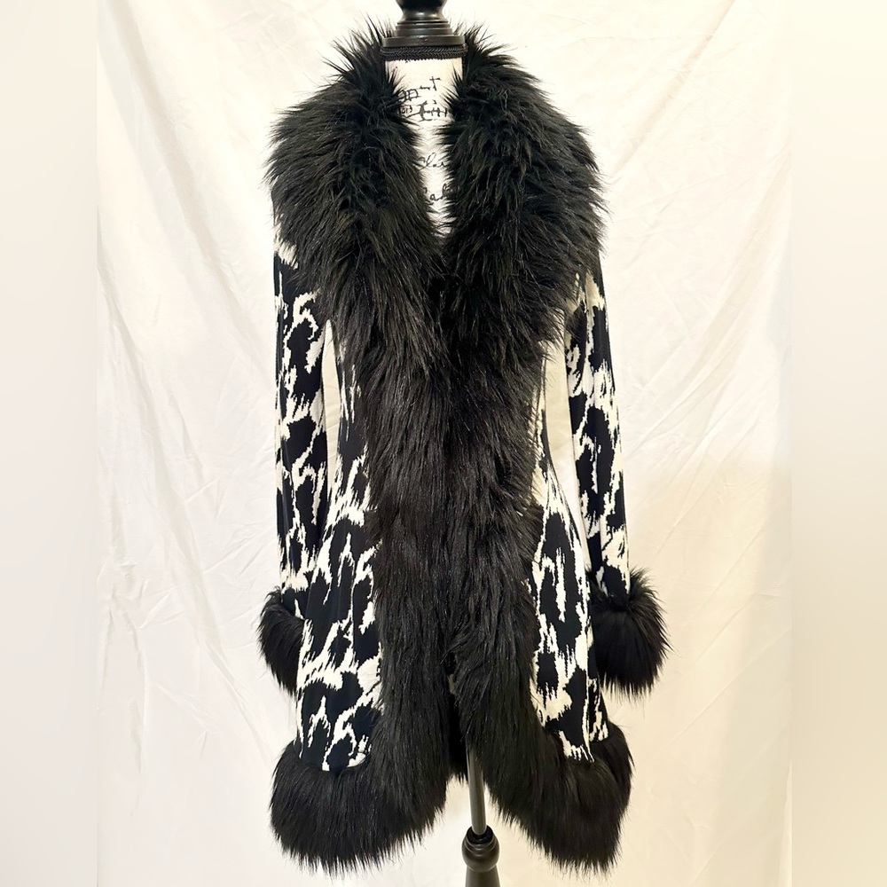 Betsey Johnson Super RARE Cruella Deville Faux Fur Penny Lane Coat M/L - Picture 7 of 14